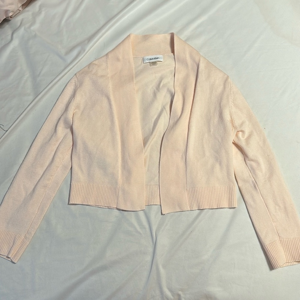 Calvin Klein light pink/peach cardigan